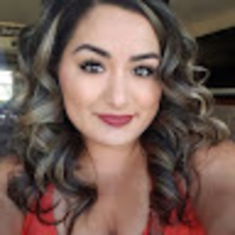Meet your Posher, Gabriela